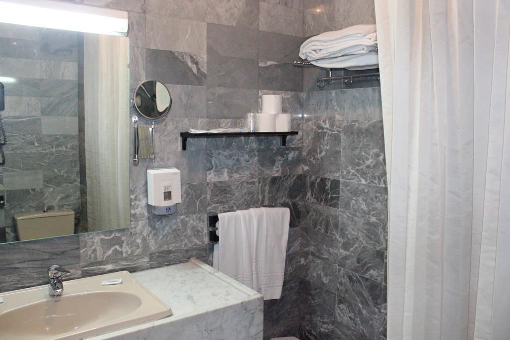 Hotel Parma Пас-де-ла-Каса Экстерьер фото